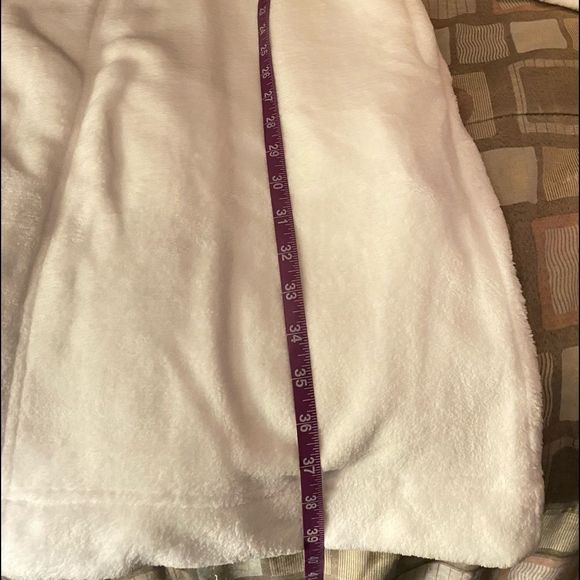 Calvin Klein bath robe - Picture 13 of 16